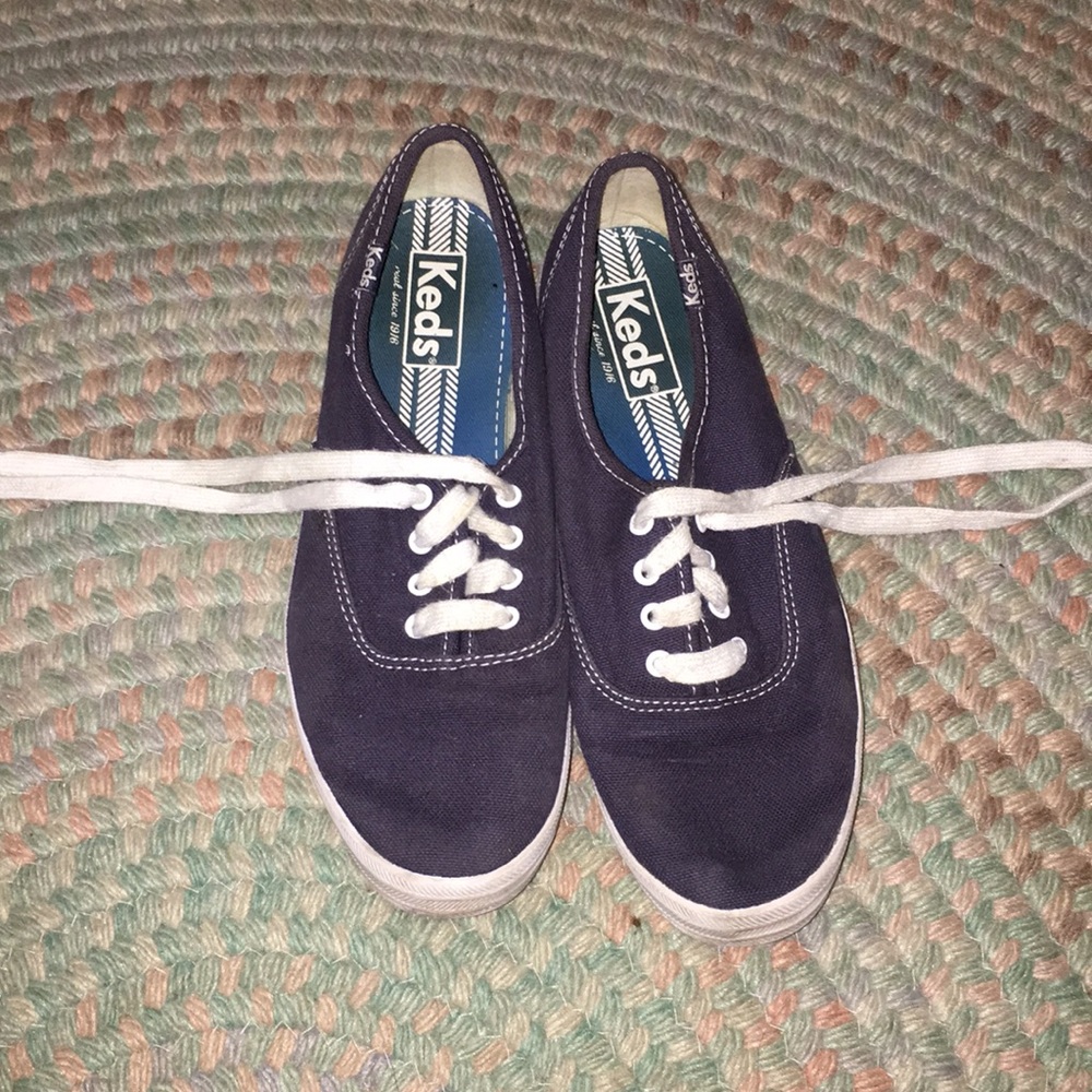 Navy Keds